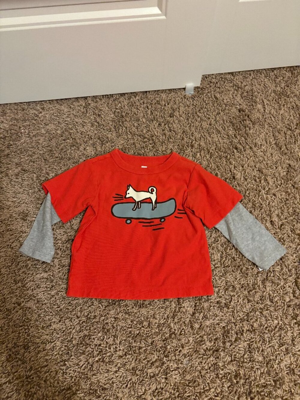 Tea Collection Layered T Shirt 12-18 Months Red Gray Dog Skateboard Long Sleeve